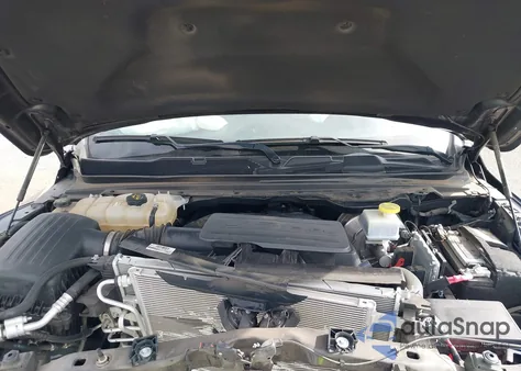 2021 Ram 1500 Big Horn 4X4 6'4 Box z USA, uszkodzony, nr VIN 1C6RRFBG4MN741276